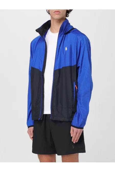 POLO RALPH LAUREN UOMO Maglietta Uomo Polo Ralph Lauren La maglietta da uomo Polo Ralph Lauren offre stile e qualità imbattibili. Realizzata con tessuti di alta qualità per un comfort duraturo. Perfetta per un look casual eleg Prezzo Ridotto
