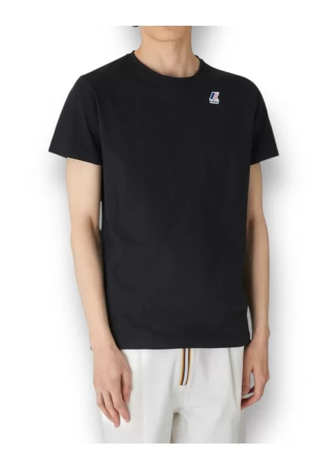 K-WAY T-shirt da uomo K-WAY Il marchio K-WAY offre una maglietta comoda e resistente per uomini. Qualità premium e design alla moda. Perfetta per ogni occasione In Vendita