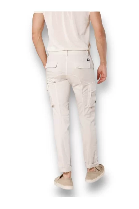 MESON'S Le culotte di MESON\'S sono eleganti e di alta qualità. Si adattano perfettamente. Il culotte di MESON\'S sono eleganti e di alta qualità. Si adattano perfettamente Novità