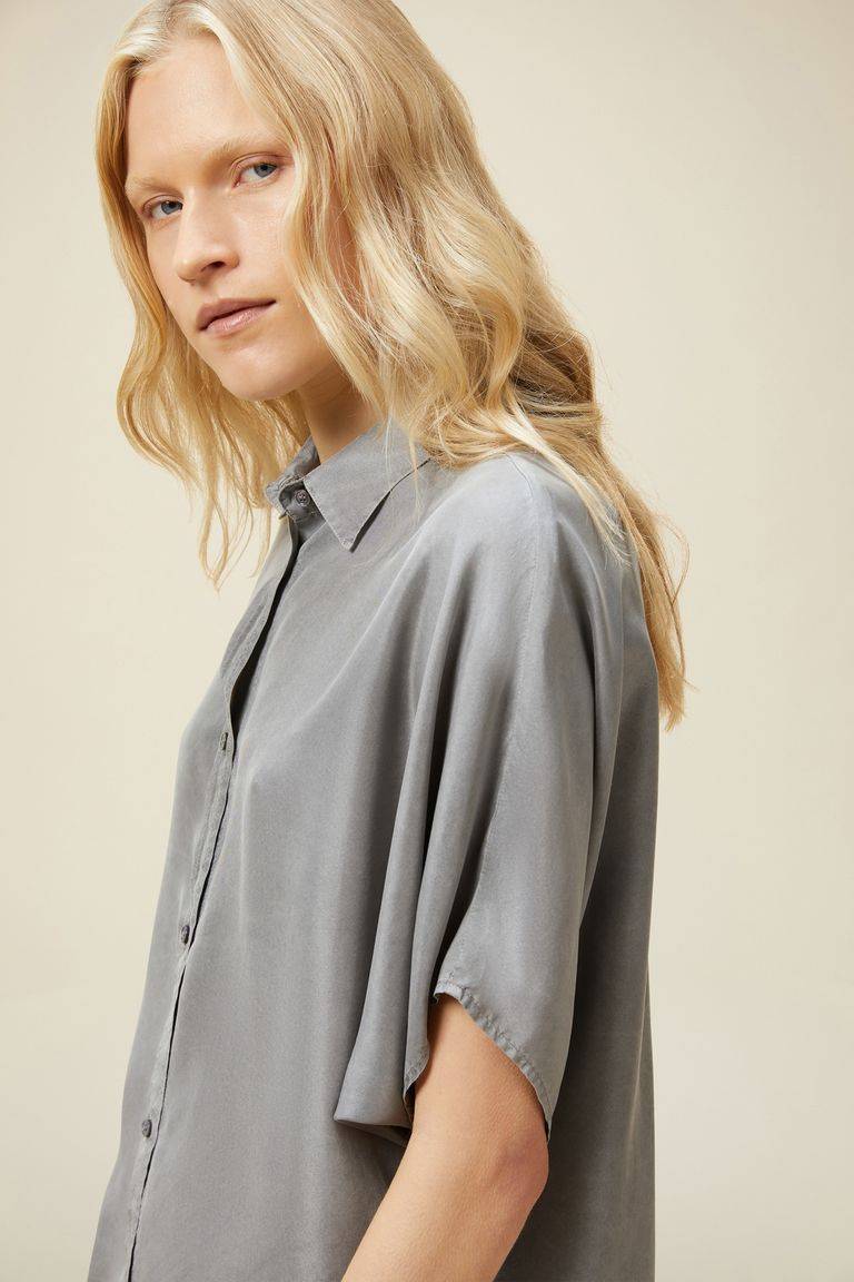 Pomandere Camicia con maniche corte tinta naturalmente Pezzi Unici