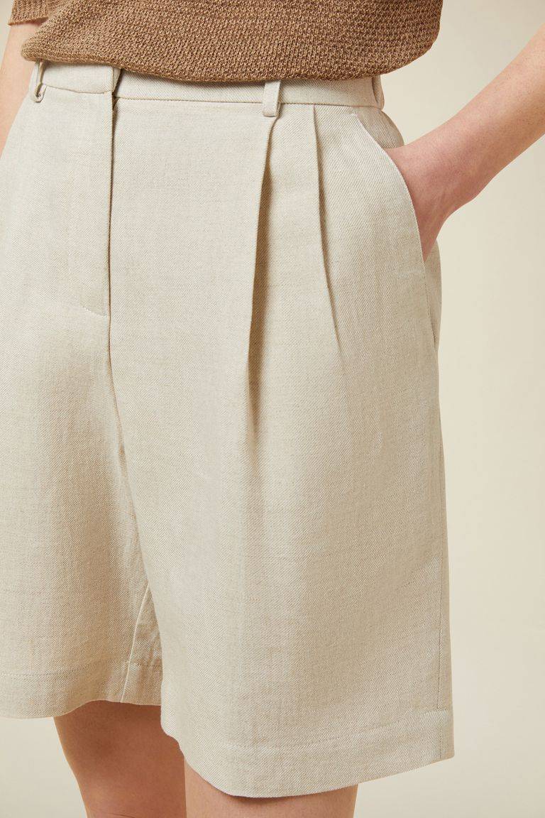 Pomandere Shorts con pinces Spedizione Gratuita