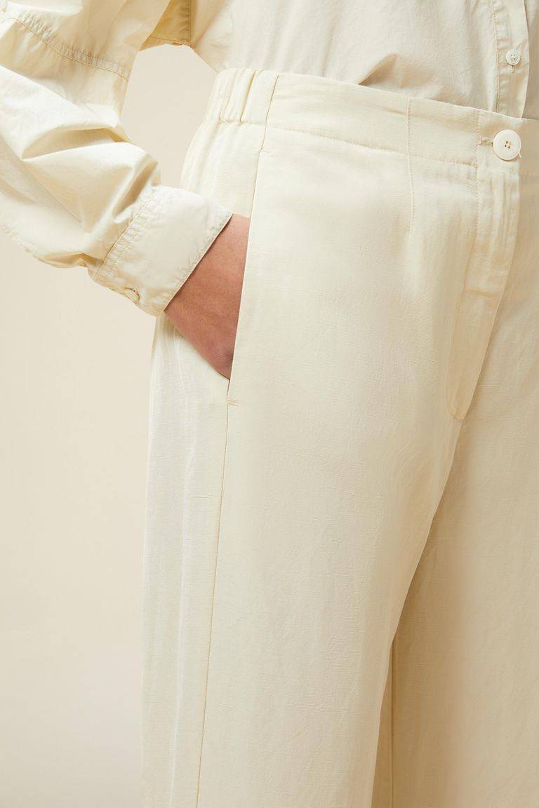 Pomandere Pantalone con gamba leggermente ampia Novità