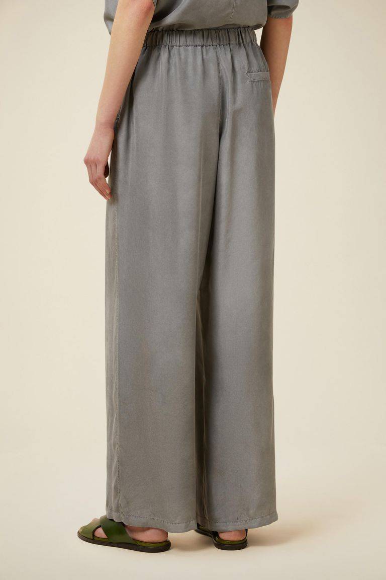 Pomandere Pantalone ampio con elastico in vita, tinto naturalmente Presa