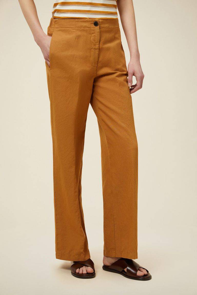 Pomandere Pantalone con gamba leggermente ampia Negozio