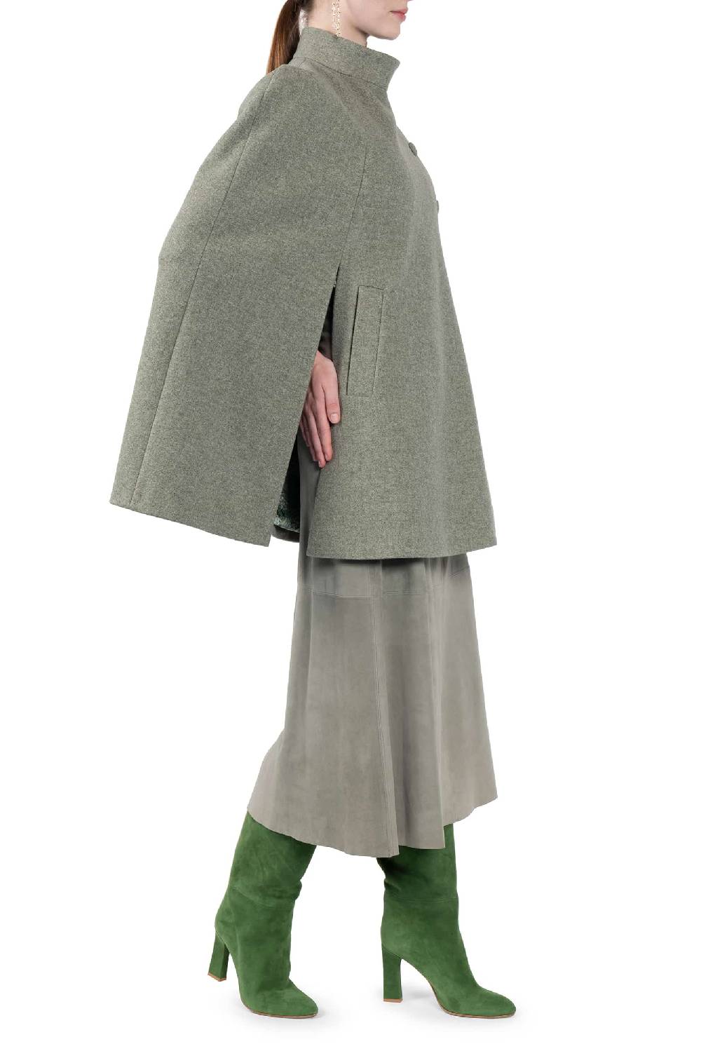 Luisa Beccaria Mantella Reglan in lana Nuovo