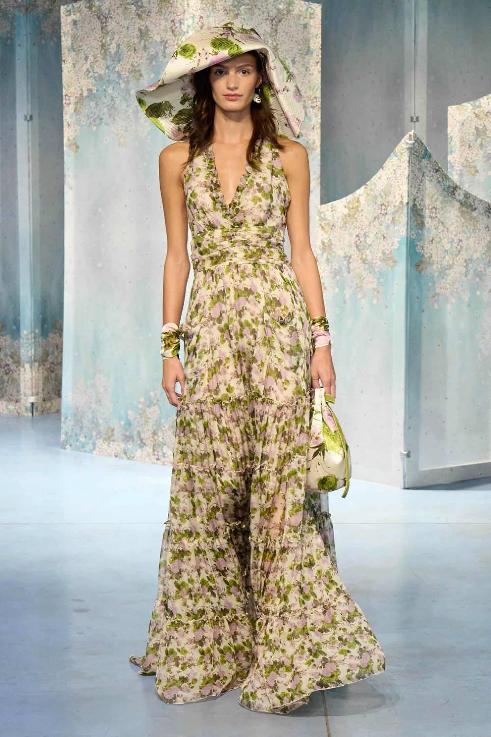 Luisa Beccaria Cappello a tesa larga con rose in fiore Online