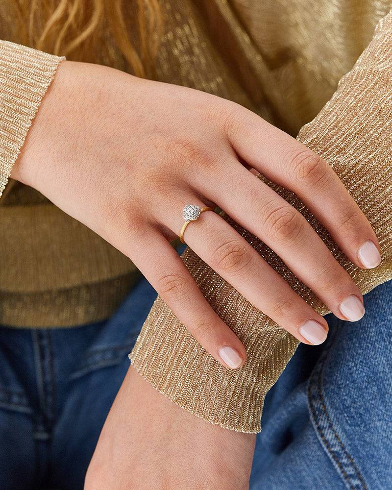 Nanis Anello di fidanzamento "DANCING ÉLITE" in oro e pavé di diamanti – Nanis Italian Jewels Vendita