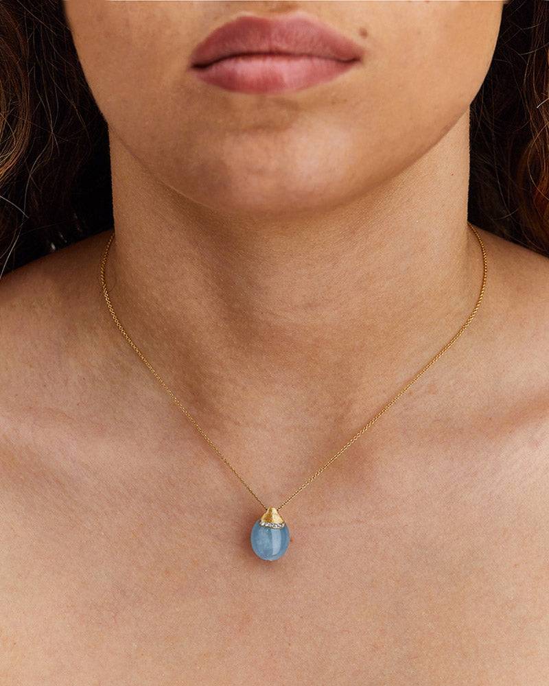 Nanis Collana "DANCING AZURE" pendente con ciondolo in oro, diamanti e acqua – Nanis Italian Jewels Latest fashion