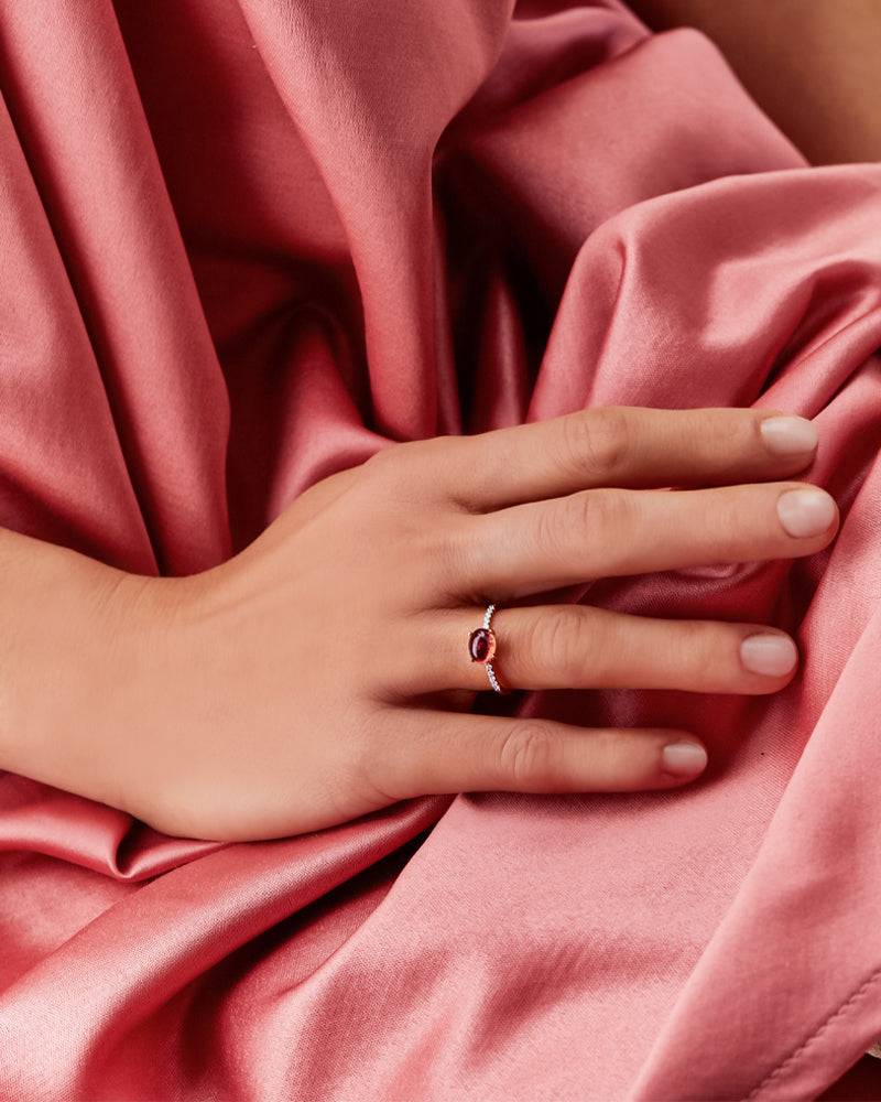 Nanis Anello "DANCING TOURMALINES" in oro, diamanti e tormalina rosa (medio) – Nanis Italian Jewels 2025