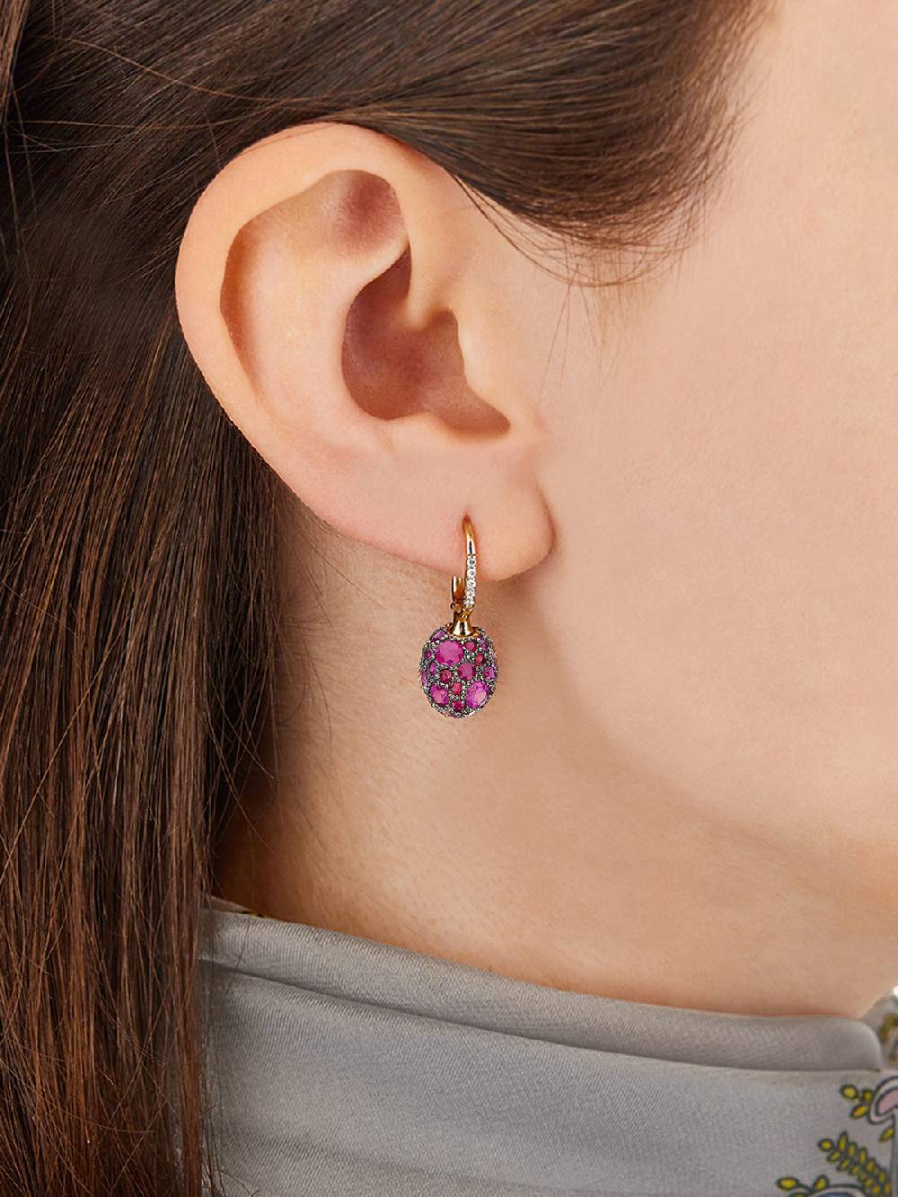 Nanis Orecchini CILIEGINE "DANCING REVERSE" double face in oro, zaffiri rosa – Nanis Italian Jewels Prezzo Ridotto