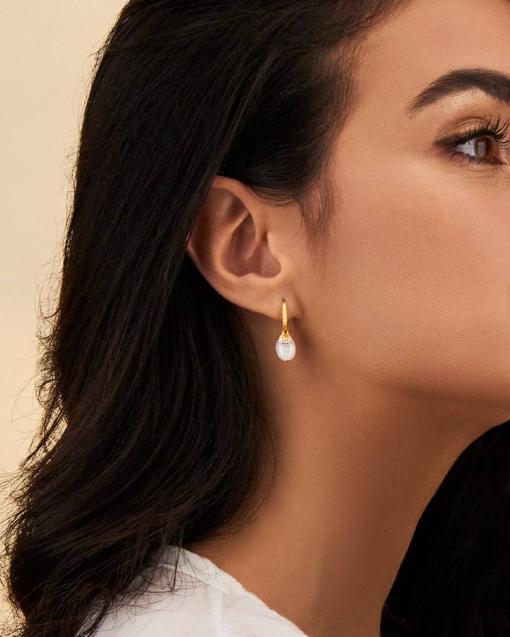 Nanis Orecchini ciliegine "WHITE DESERT" pendenti in oro, pietra di luna e d – Nanis Italian Jewels Duty-free