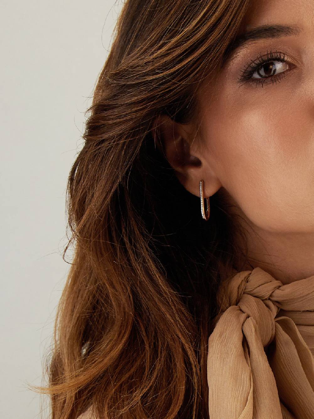 Nanis Orecchini a cerchio "libera" squadrati medi in oro rosa e diamanti – Nanis Italian Jewels Grandi sconti