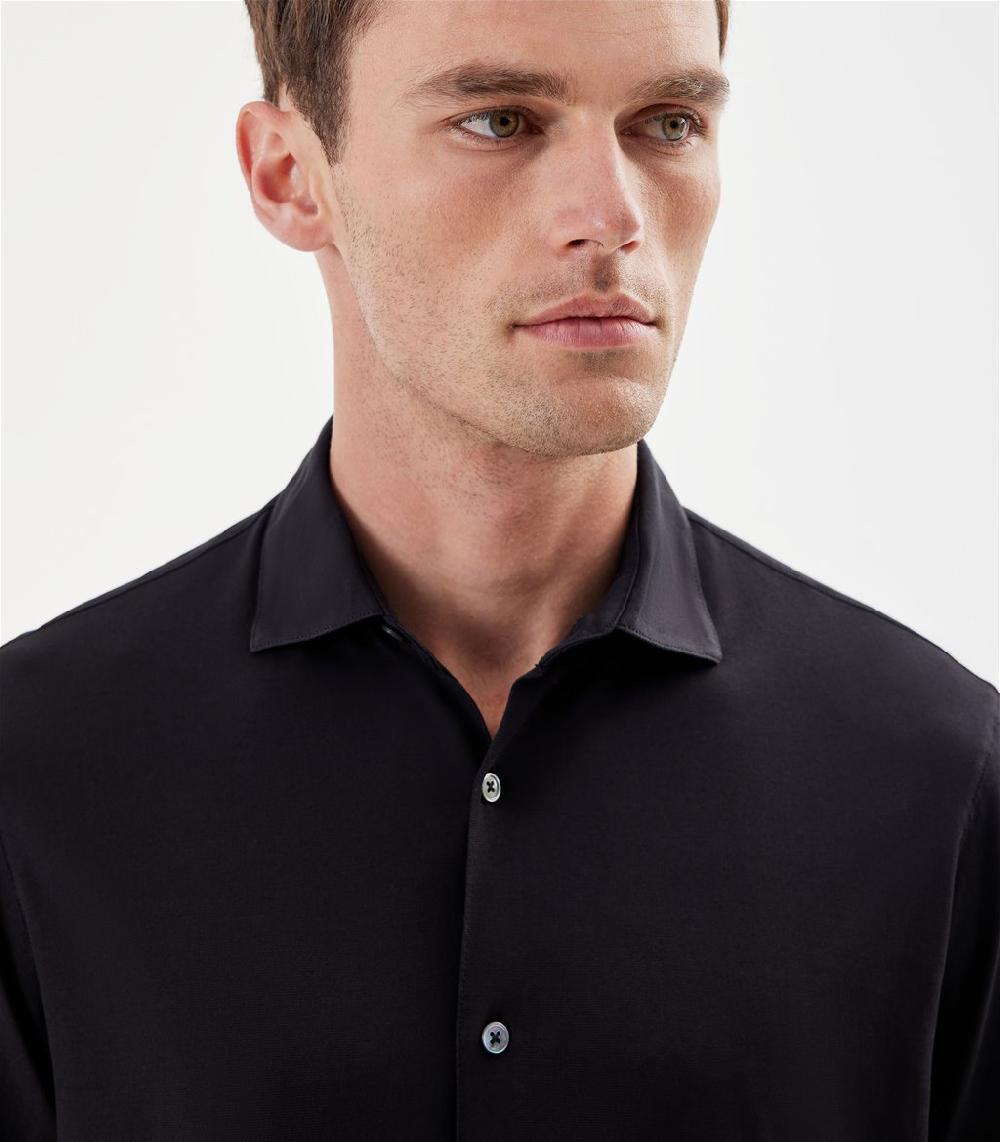 S.Moritz Camicia nera da uomo in cotone crepe | S.Moritz Sito Ufficiale Italia
