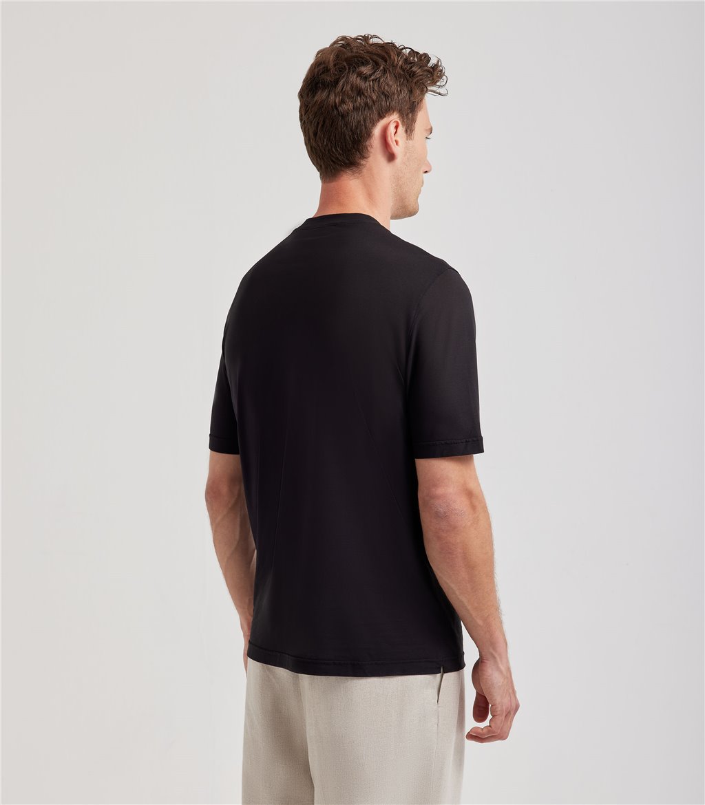 S.Moritz T-shirt nera da uomo in cotone crepe | S.Moritz Sito Ufficiale Convenienza