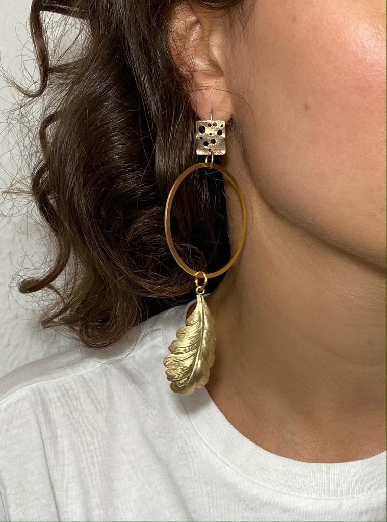 Silvia Gnecchi Feather earrings Consegna Veloce