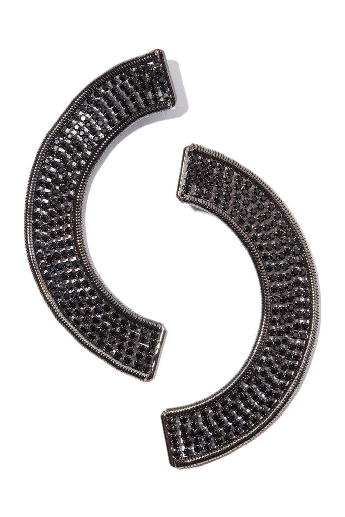 Silvia Gnecchi Maya earrings 2025
