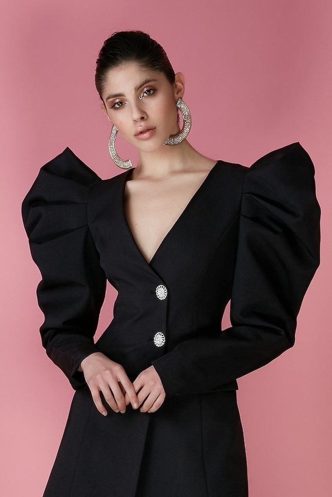 Silvia Gnecchi Maya earrings 2025