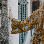 Sort of looser SORT OF INDIA_Jacket_Mustard Convenienza