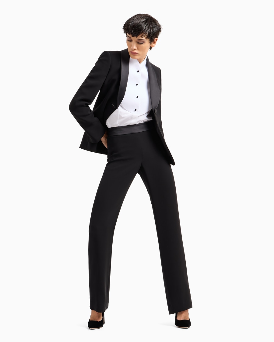 The world of armani TUXEDO IN CREPE DI PURA SETA 2025