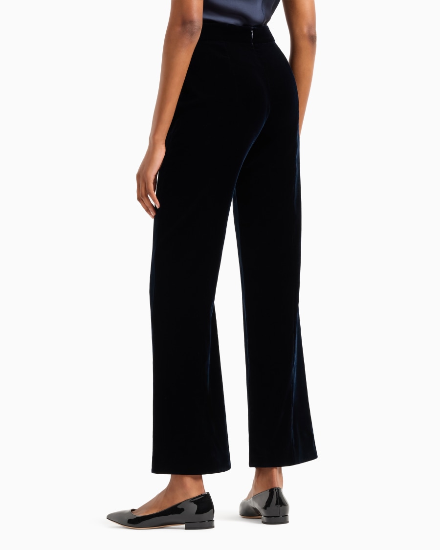 The world of armani PANTALONI CROPPED IN VELLUTO In Vendita