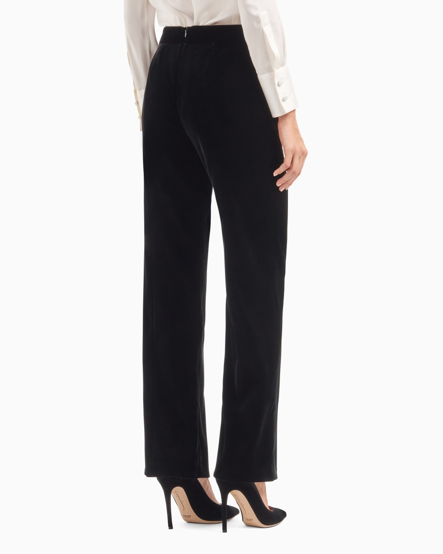 The world of armani PANTALONI CROPPED IN VELLUTO In Linea