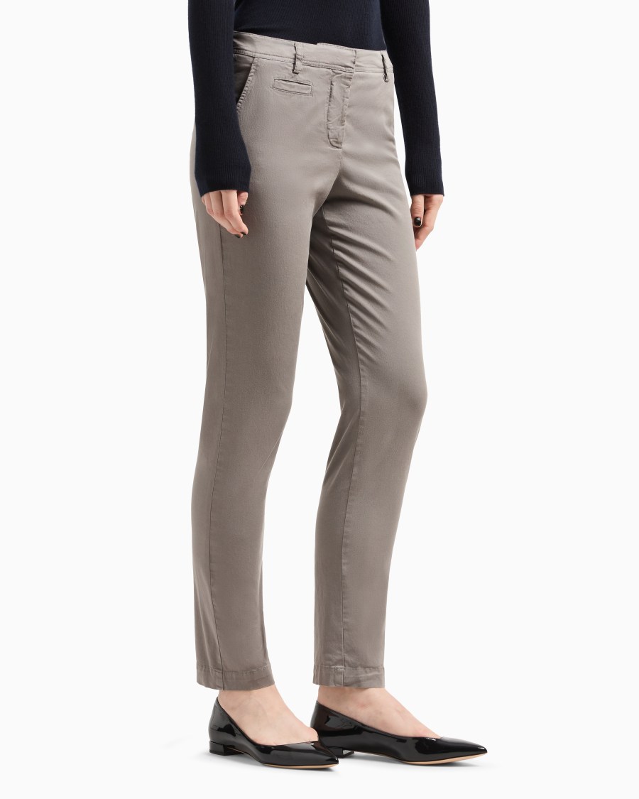 The world of armani PANTALONI CHINO IN COTONE STRETCH I Più Venduti