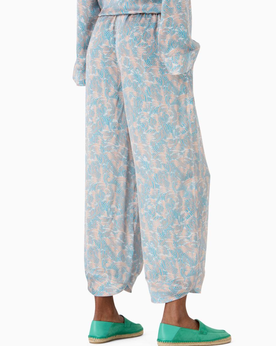 The world of armani PANTALONI AMPI IN SETA STAMPATA Offerte