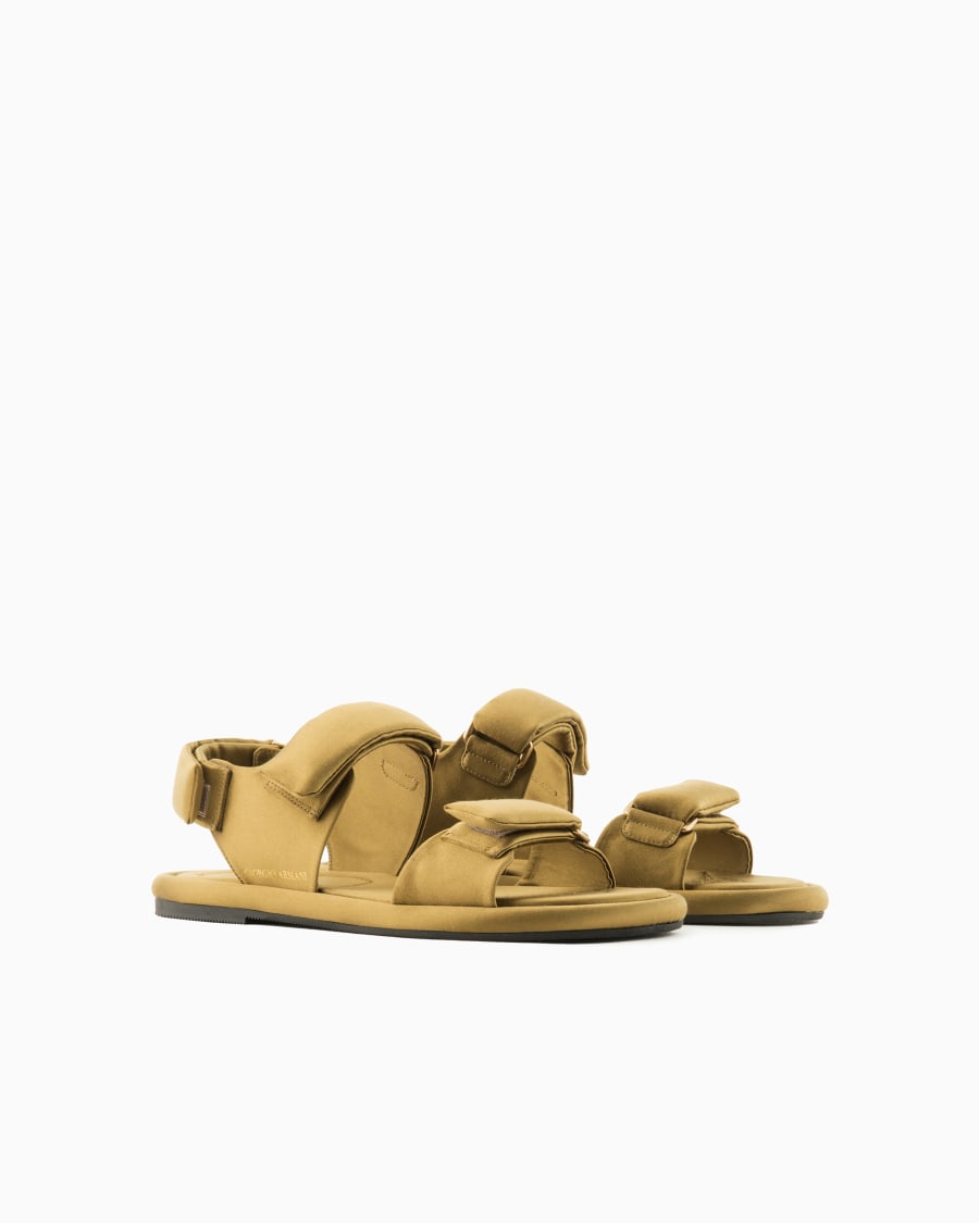The world of armani SANDALI FLAT IN RASO IMBOTTITI In Saldo