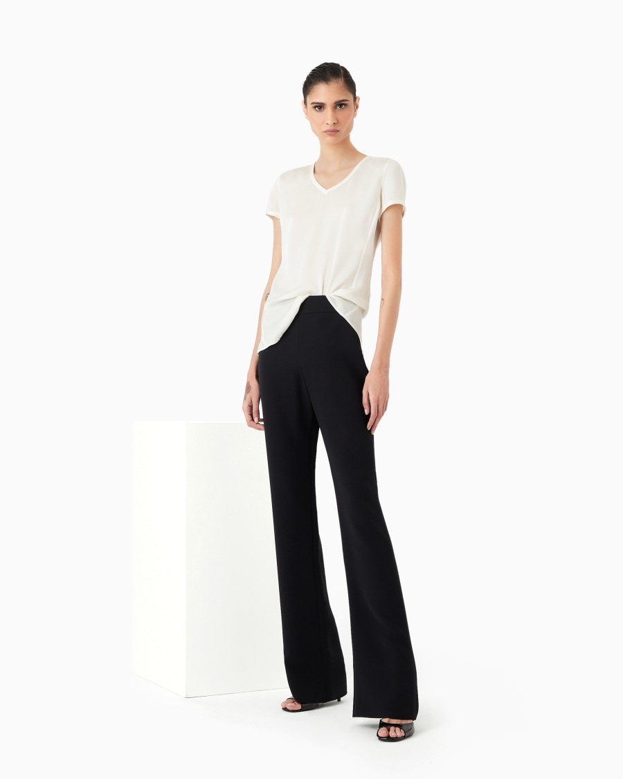The world of armani BLUSA IN CHARMEUSE DI SETA CON SCOLLO A V In Saldo