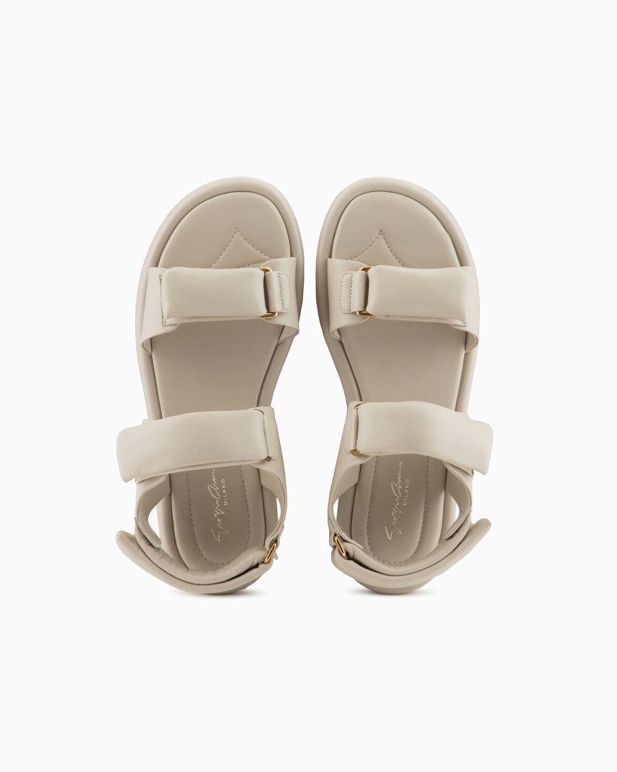 The world of armani SANDALI FLAT IN NAPPA IMBOTTITA Negozi Online