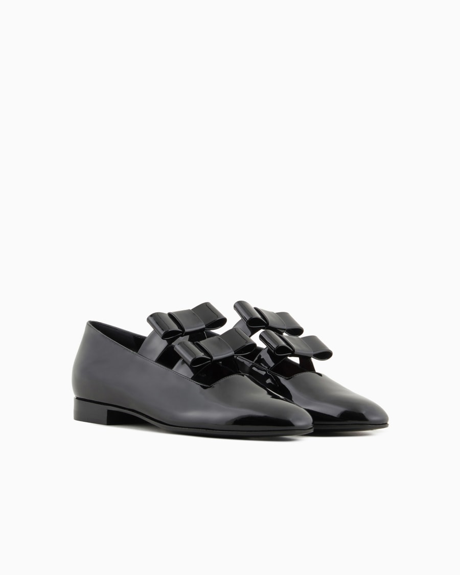 The world of armani BALLERINE IN VERNICE CON DETTAGLIO FIOCCHI In Vendita