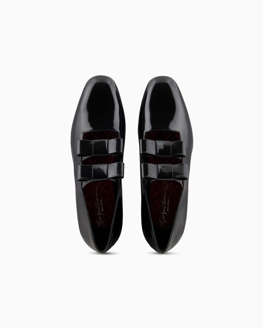 The world of armani BALLERINE IN VERNICE CON DETTAGLIO FIOCCHI In Vendita