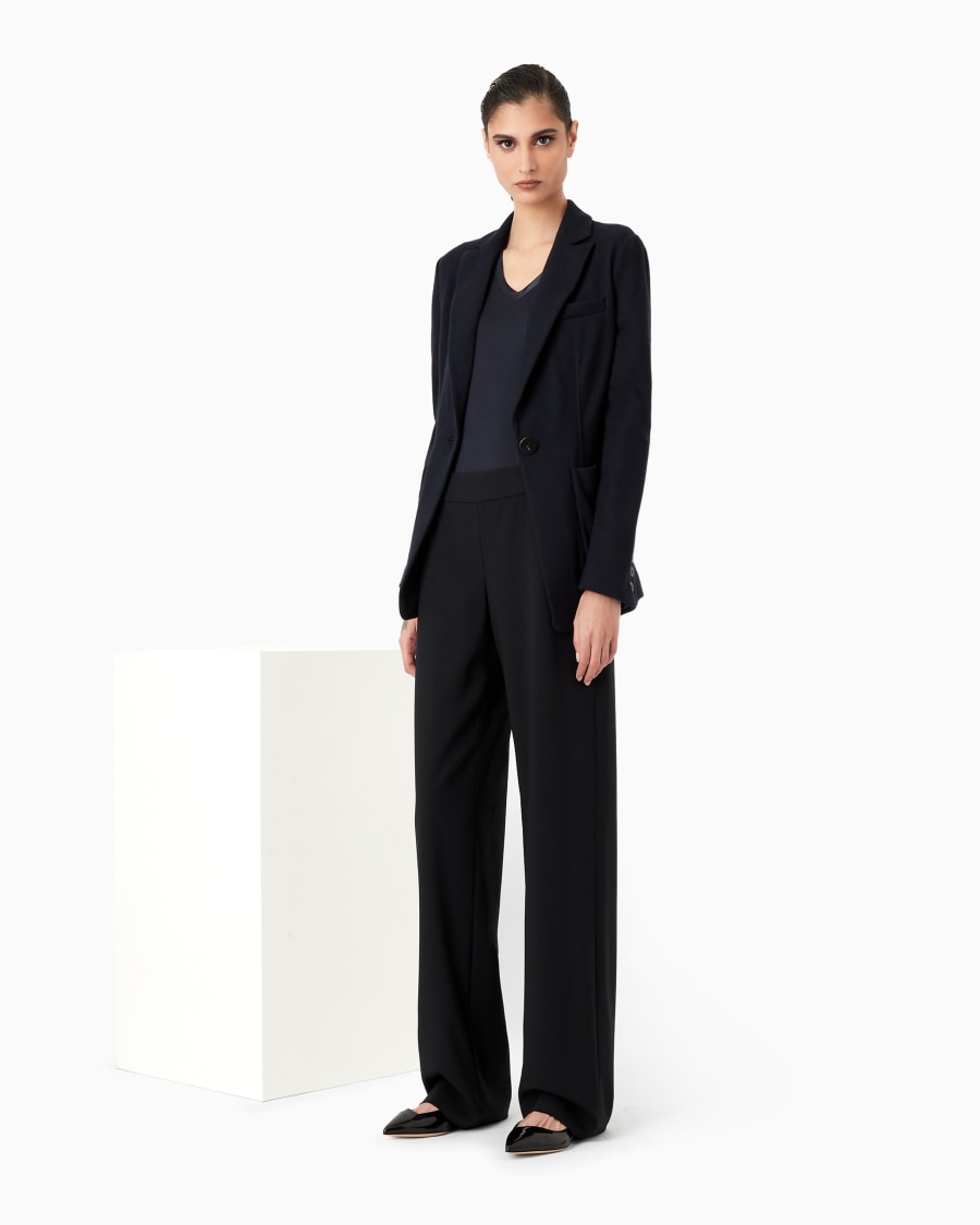 The world of armani BLUSA IN CHARMEUSE DI SETA CON SCOLLO A V 2025